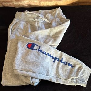Gray Champion sweatpants - joggers. Women’s XS